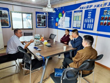 2023年10月9日長(zhǎng)沙市水運(yùn)事務(wù)中心主任歐璟、副主任董偉、港口碼頭部部長(zhǎng)鄧巍蒞臨公司調(diào)研